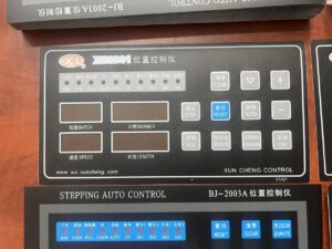 Miếng dám màn hình điều khiển máy cắt túi.