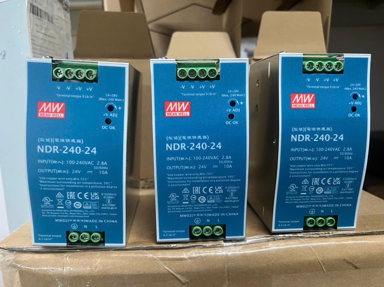 Nguồn 24V 10A